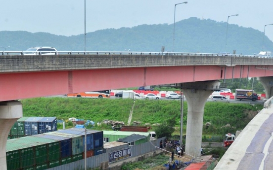 2 killed, 1 injured during bridge work in Seoul