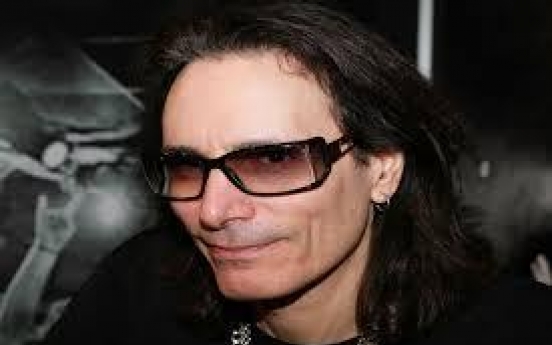 Guitarist Steve Vai accused of smearing Korean Air