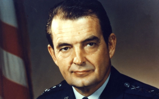 David C. Jones, ex-Joint Chiefs chair, dies