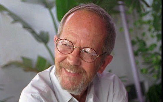 Author Elmore Leonard dies