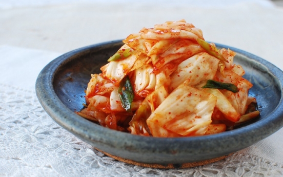 Yangbaechu kimchi, (green cabbage kimchi)