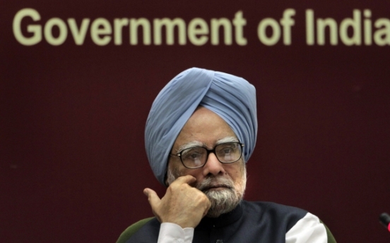 India’s slowest growth since 2009 pressures P.M. Singh to support rupee