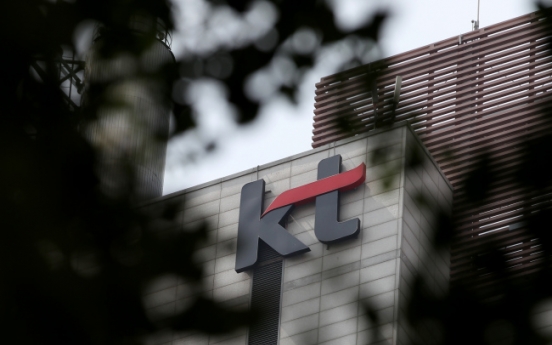 [Newsmaker] KT CEO becomes yet another political target