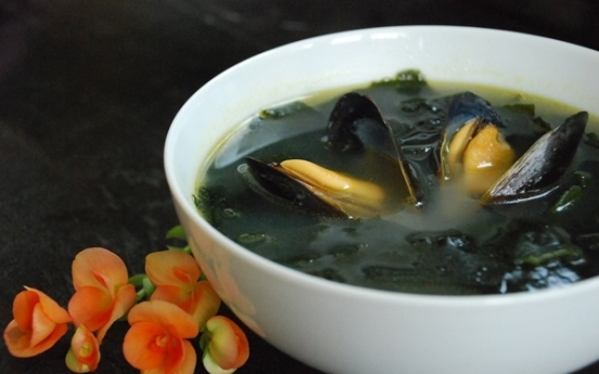 Miyeok guk, (Sea vegetable soup)