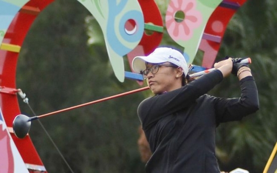 Teenage LPGA star Lydia Ko signs with IMG