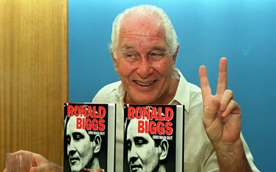 ‘Great Train Robber’ Ronnie Biggs dies