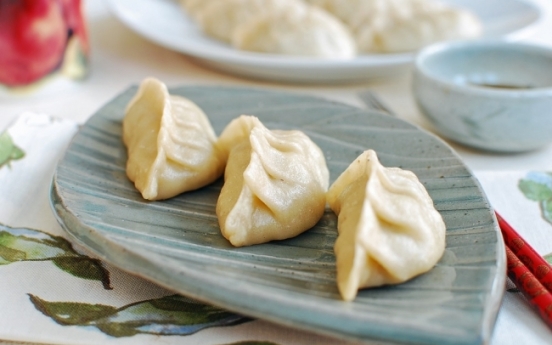 Saeu mandu (shrimp dumplings)