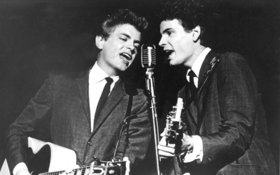 Phil Everly, half of pioneer rock duo, dies at 74