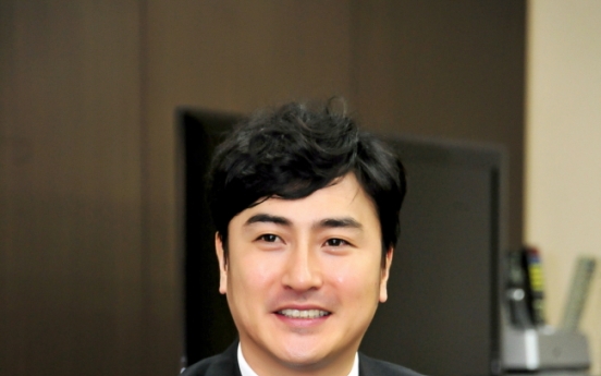 Ahn Jung-hwan becomes soccer commentator