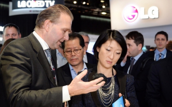 LG vice chairman visits CES