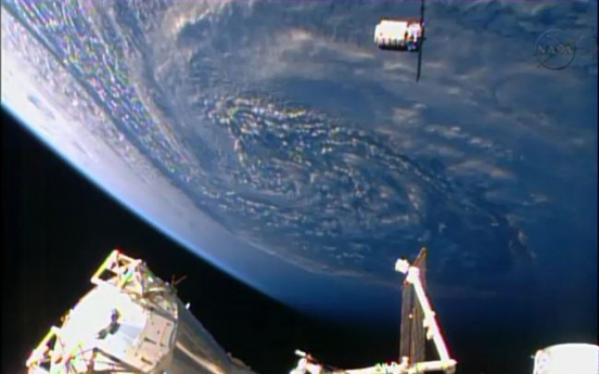 Christmas delivery finally arrives at space station