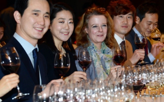 [Photo News] Laura Jewell shares wine know-how