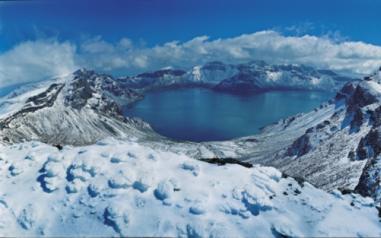 Life devoted to photographing Mount Baekdusan