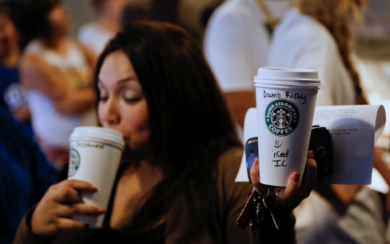 ‘Dumb Starbucks’ draws curious crowd