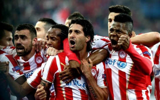 Olympiakos sinks United 2-0 in Champions League