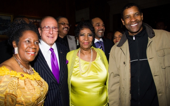 Aretha Franklin celebrates birthday with Denzel