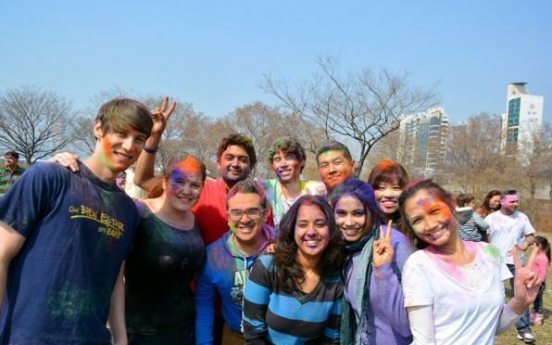 Indians in Korea celebrate Holi