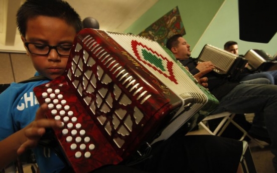 More accordion fans squeezing in lessons