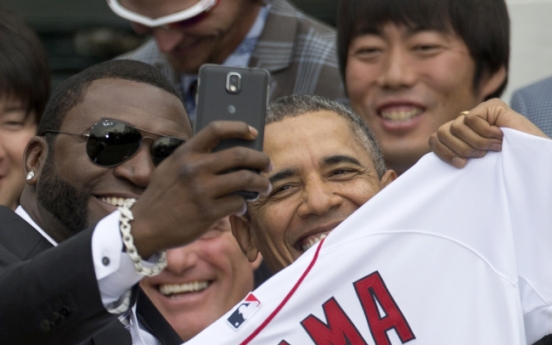 U.S. president shrugs off selfie-sharing controversy