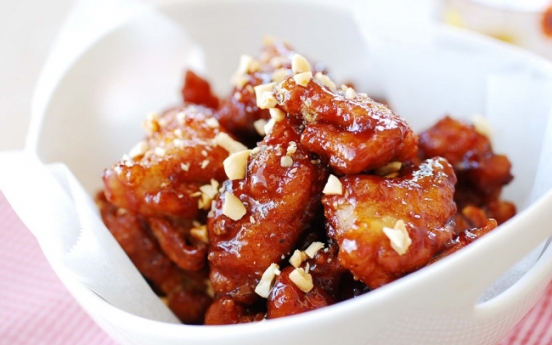 Dakgangjeong (glazed crispy chicken)