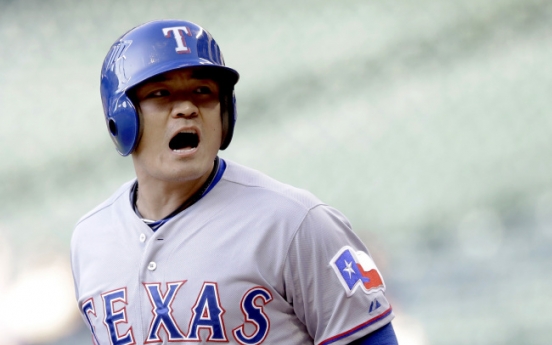 Dominguez lifts Astros over Rangers