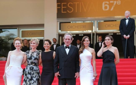 Jones brings ‘women’s Western’ to Cannes