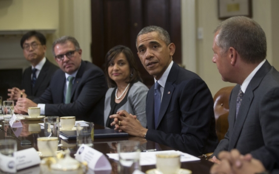 Obama hosts CEOs investing in U.S.