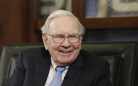 Buffett lunch auction accelerates with $355,100 charity bid