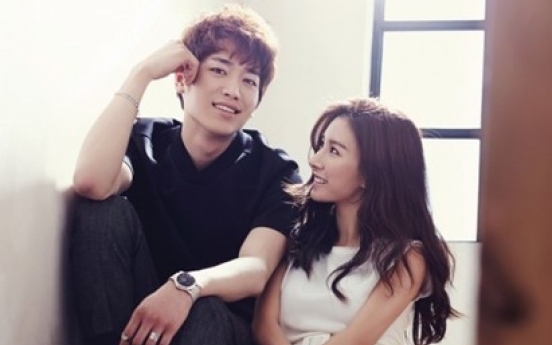 Kim So-eun, Seo Kang-joon pose as couple for magazine