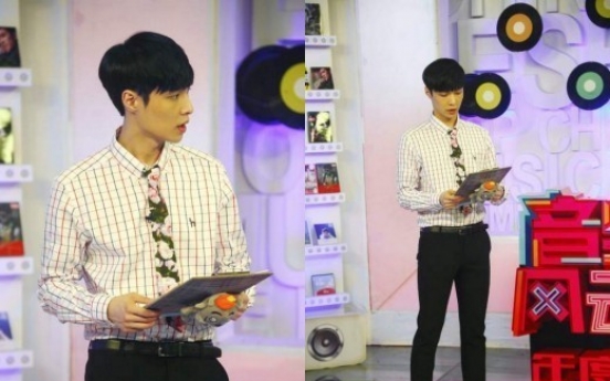 EXO’s Lay to debut as emcee on Chinese music program