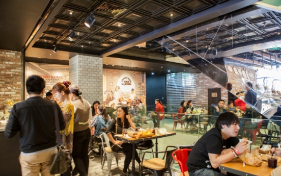 CJ Food World opens in China