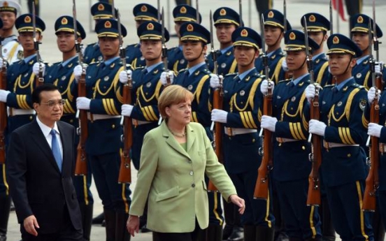 Merkel in Beijing: U.S. spy allegations ‘a serious case’