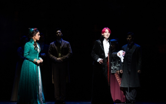 [Herald Review] ‘Dracula’: Blood, love and a red-haired Jun-su