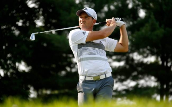 Sergio Garcia clings to 3-shot lead over McIlroy