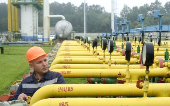 Ukraine threatens oil and gas cut-off in Russia sanctions