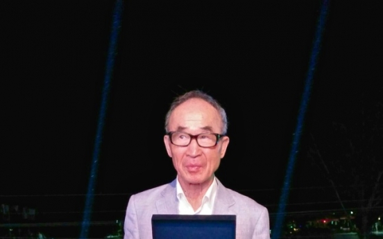 Korean poet Ko Un wins Golden Wreath Award