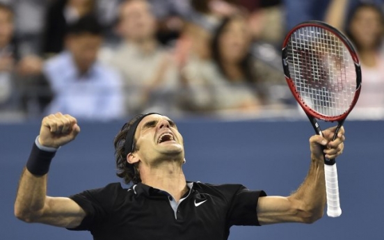 Federer saves 2 match points, reaches U.S. Open semis