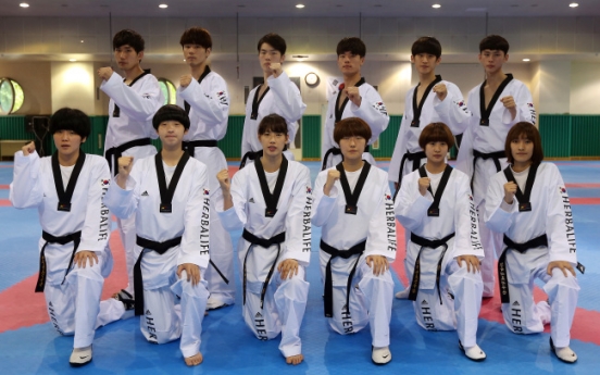 Taekwondo fighters look to put past disappointments behind in Incheon