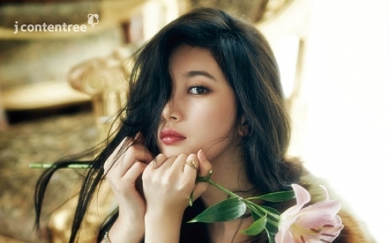 Suzy boasts feminine and graceful charm