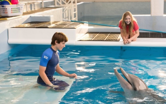 ‘Dolphin Tale 2’s star, story and setting a life-changer for many