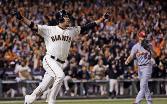 Ishikawa homer sends Giants to WS