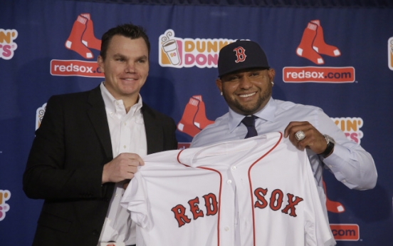 Sandoval, Ramirez give Red Sox new hope