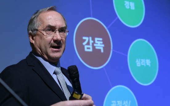 Stielike to meet with pro club bench bosses