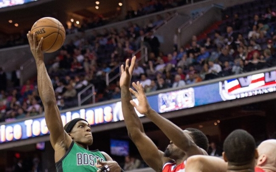 Rondo heads to Mavs