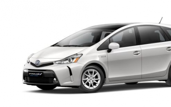 Prius V joins vanguard of Toyota’s green car push