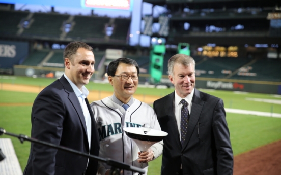 Korean LED firm lights up U.S. ballpark