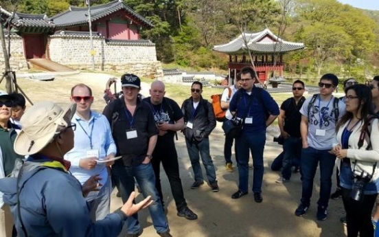 Bloggers get guided Namhansanseong tour