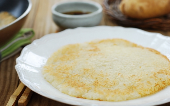 Gamjajeon (potato pancakes)