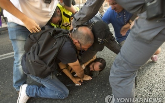 이스라엘 '동성애 증오범죄' 피격 10대 소녀 끝내 숨져