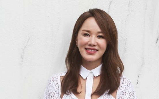 Uhm Jung-hwa’s comeback imminent as a singer